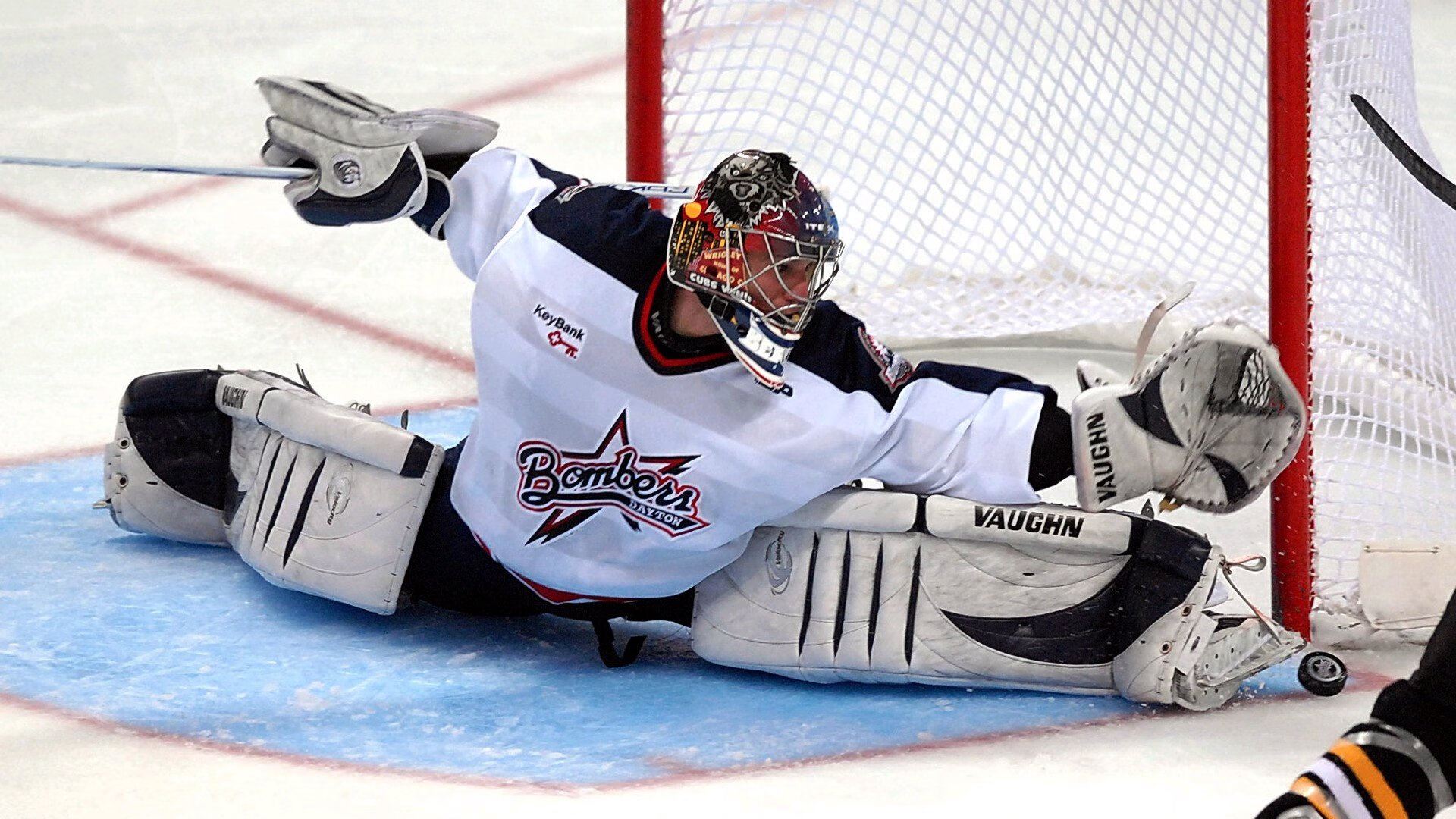 _比赛策略揭秘：如何应对强劲对手_，面对强劲的对手,我们找到缺点